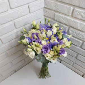 Свадебный букет с ирисами